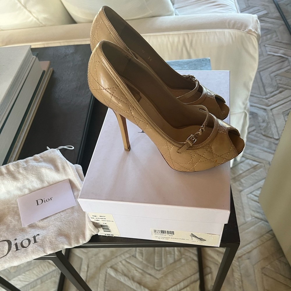 Dior pumps size 6